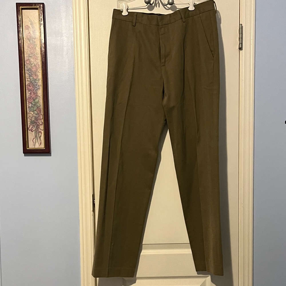 Banana Republic Men's Olive Chinos